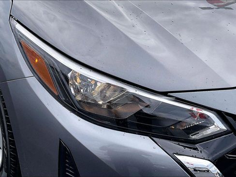 Certified 2025 Nissan Sentra S image 29