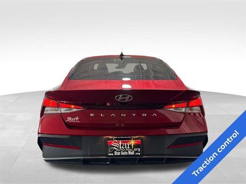 Used 2024 Hyundai Elantra SEL FWD image 6