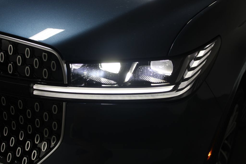New 2027 Lincoln Navigator Premiere RWD image 59