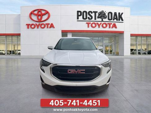 Used 2020 GMC Terrain SLE FWD image 2