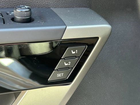 Used 2023 Toyota Sequoia Limited AWD/4WD image 29