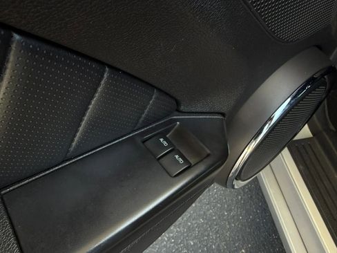 Used 2013 Ford Mustang GT Premium w/ Brembo Brake Pkg image 35