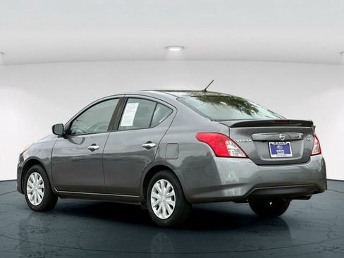 Used 2019 Nissan Versa SV FWD image 4