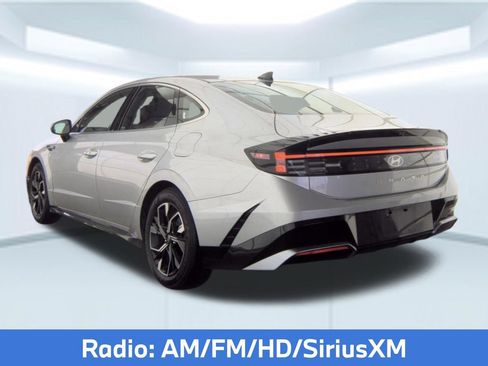 Used 2025 Hyundai Sonata SEL FWD image 4