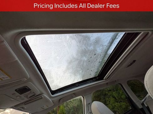 Used 2015 Subaru Forester 2.5i Premium w/ All-Weather Package AWD/4WD image 21