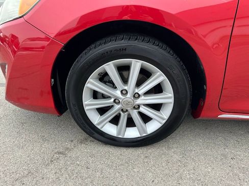 Used 2012 Toyota Camry XLE image 8