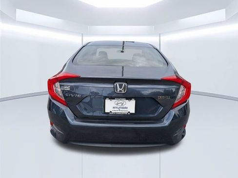 Used 2016 Honda Civic EX image 5