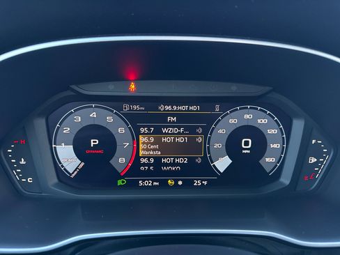 Used 2023 Audi Q3 2.0T Premium Plus image 38