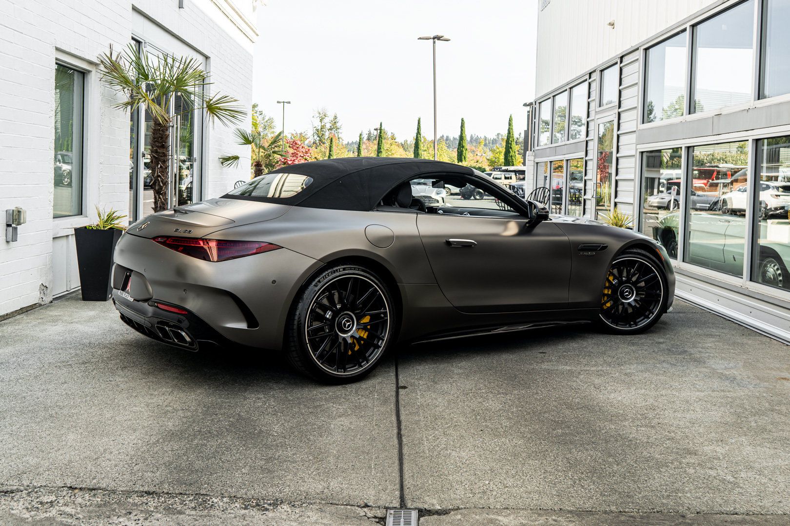 Used 2023 Mercedes-Benz SL 63 AMG 4MATIC image 8