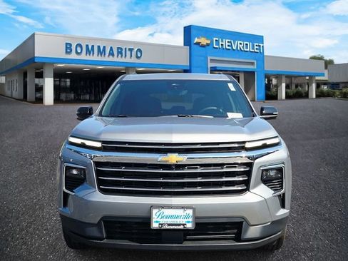 New 2026 Chevrolet Traverse LT w/ Driver Confidence Package FWD image 5