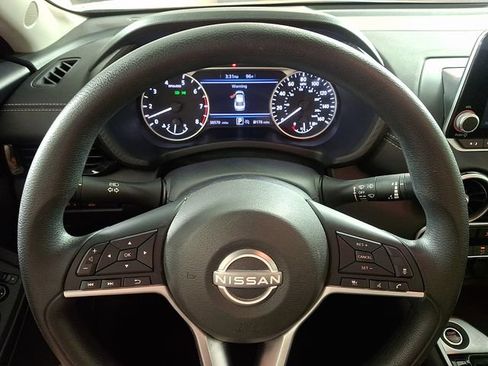 Used 2024 Nissan Sentra SV FWD image 18