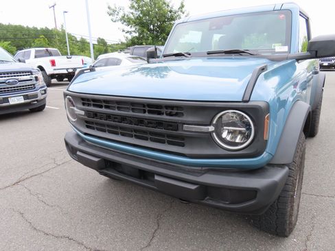 Used 2023 Ford Bronco 2-Door image 9