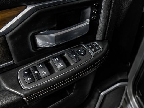 Used 2023 RAM 3500 Laramie image 34