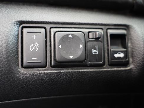 Used 2019 Nissan Sentra S FWD image 12