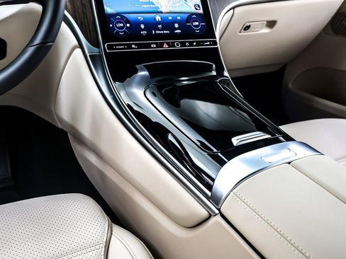 New 2026 Mercedes-Benz GLC 300 image 6