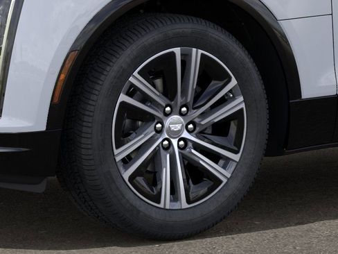 New 2026 Cadillac Lyriq Luxury image 9