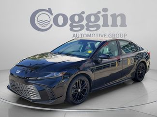 Used 2025 Toyota Camry SE FWD video 1