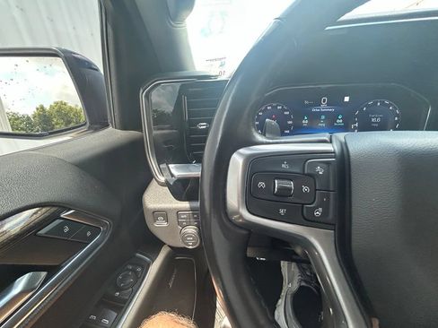 Used 2022 Chevrolet Silverado 1500 RST AWD/4WD image 25