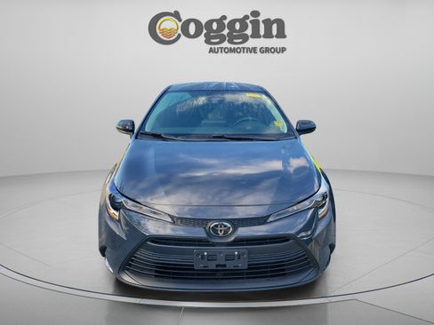 Used 2026 Toyota Corolla LE FWD image 9