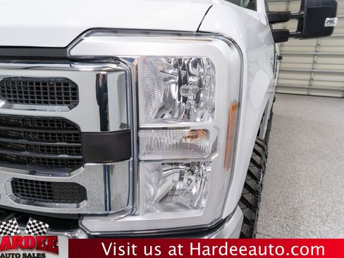 Used 2025 Ford F250 XLT w/ FX4 Off-Road Package image 8