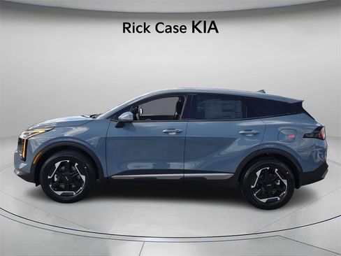 New 2026 Kia Sportage S image 2