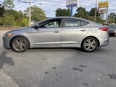 Used 2017 Hyundai Elantra Value Edition w/ Cargo Package image 5