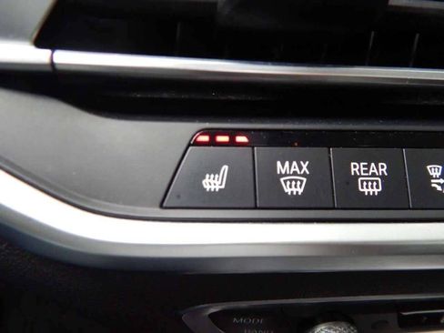 Used 2020 BMW X7 xDrive40i w/ Parking Assistance Package image 35