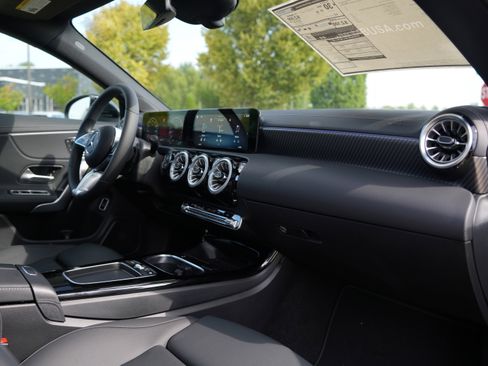 New 2026 Mercedes-Benz CLA 250 image 41