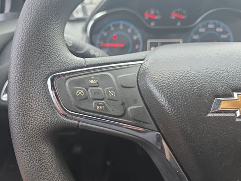 Used 2017 Chevrolet Cruze LT w/ Convenience Package image 19