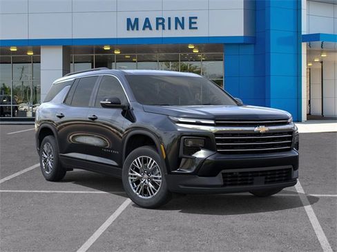 New 2026 Chevrolet Traverse LT w/ Driver Confidence Package image 7