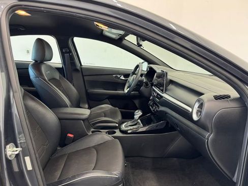 Used 2023 Kia Forte GT-Line image 15