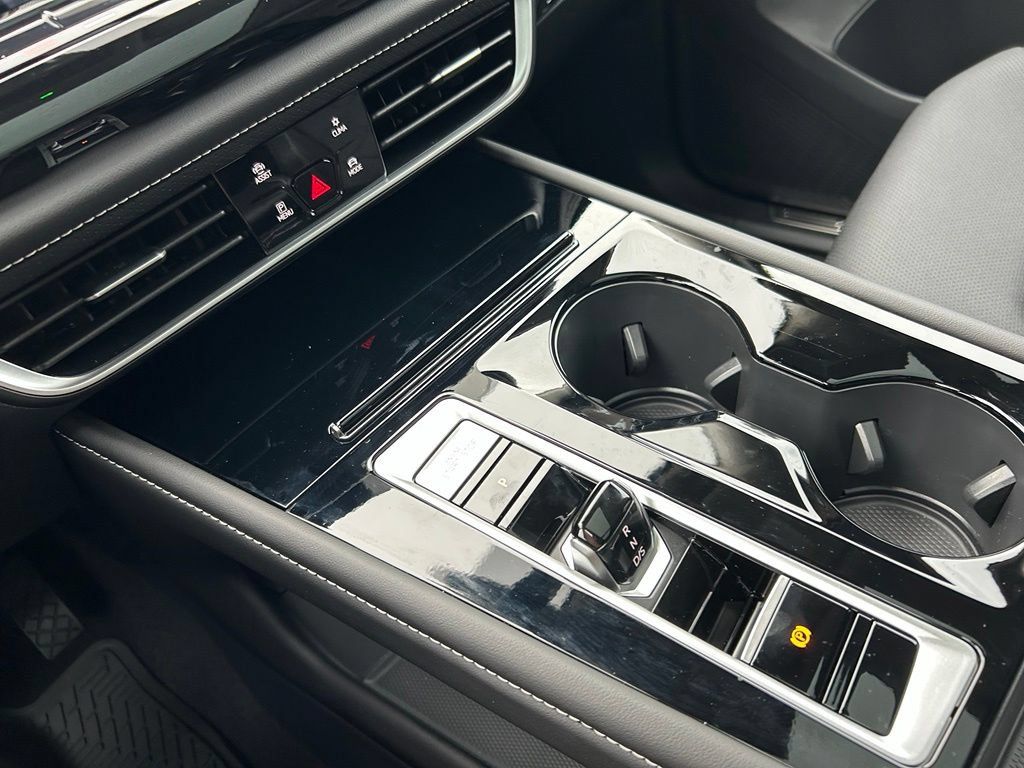 Certified 2026 Volkswagen Atlas SE FWD image 29