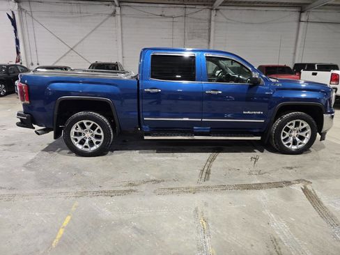 Used 2018 GMC Sierra 1500 SLT w/ SLT Premium Package AWD/4WD image 15