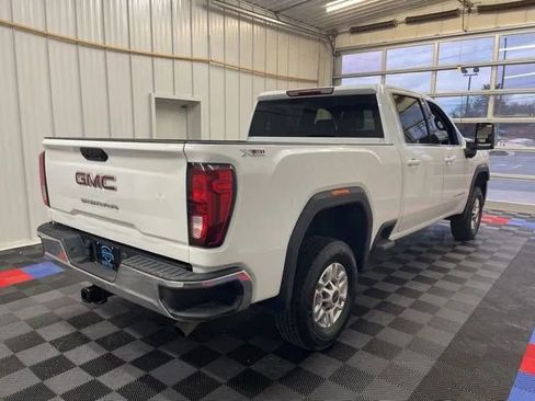 Used 2021 GMC Sierra 2500 SLE w/ X31 Off-Road Package image 3