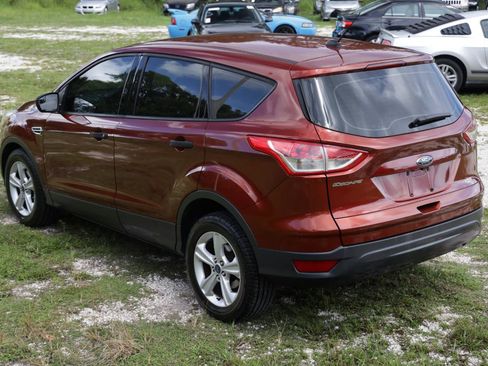 Used 2015 Ford Escape S FWD image 5