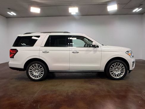 Used 2024 Ford Expedition Limited AWD/4WD image 23