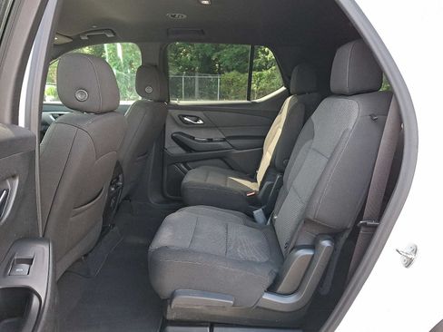 Used 2023 Chevrolet Traverse LT AWD/4WD image 11