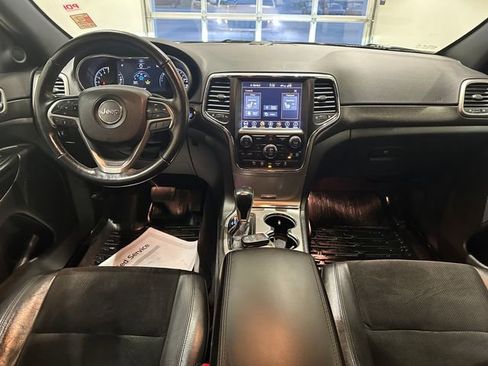 Used 2018 Jeep Grand Cherokee Altitude image 9