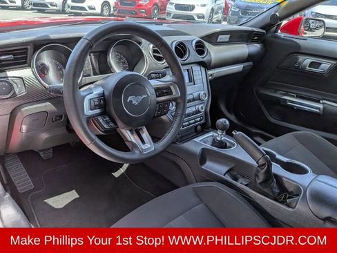 Used 2021 Ford Mustang Convertible RWD image 15