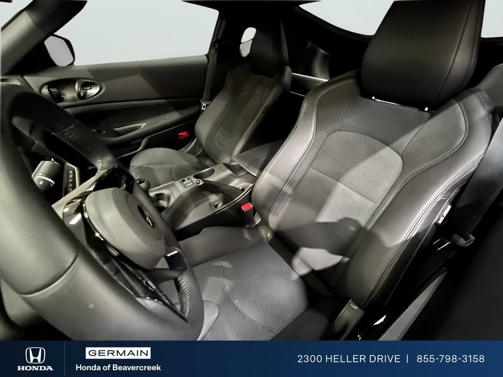 Used 2024 Nissan Z Performance w/ Floor Mat Package RWD image 27