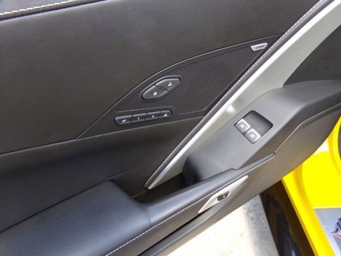 Used 2015 Chevrolet Corvette Z06 w/ 3LZ Preferred Equipment Group image 14