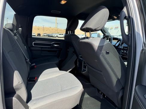 Used 2024 RAM 2500 Big Horn w/ Sport Appearance Package AWD/4WD image 17