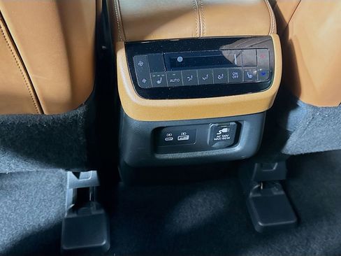 Used 2023 INFINITI QX60 Autograph w/ Cargo Package image 31