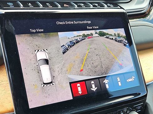 Used 2022 Jeep Grand Cherokee Summit AWD/4WD image 19