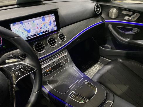 Used 2023 Mercedes-Benz E 350 4MATIC Sedan image 8