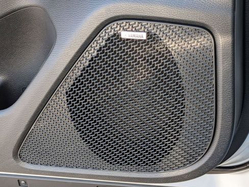 New 2026 Mitsubishi Outlander ES image 16