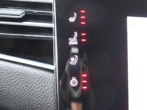 Used 2024 Jeep Wagoneer L Series II w/ Flexible Seating Group image 43