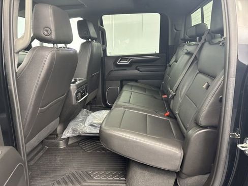 Used 2024 Chevrolet Silverado 3500 LTZ w/ LTZ Convenience Package image 17