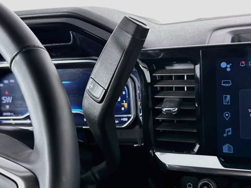 Used 2024 Chevrolet Silverado 1500 LT AWD/4WD image 24