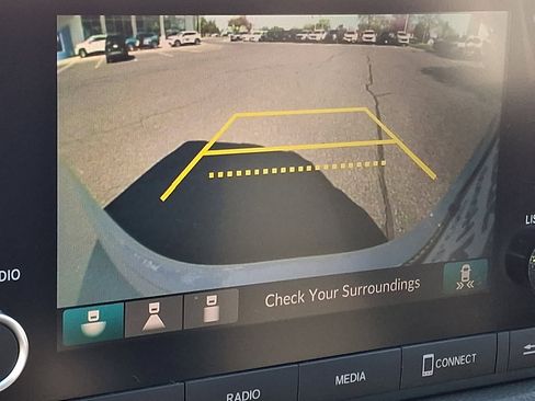 Used 2024 Honda CR-V EX image 18